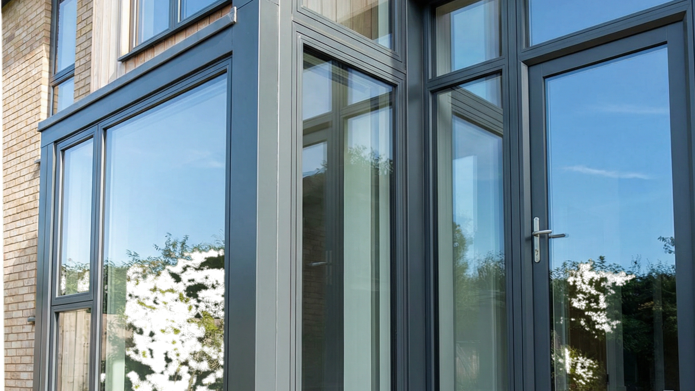 Low Iron Glass vs Standard Clear Glass
