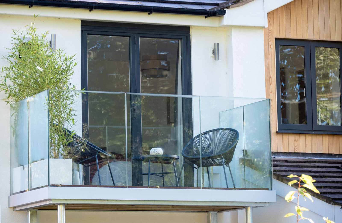 Frameless balustrade glass for trade installers — cut-to-size toughened laminated panels